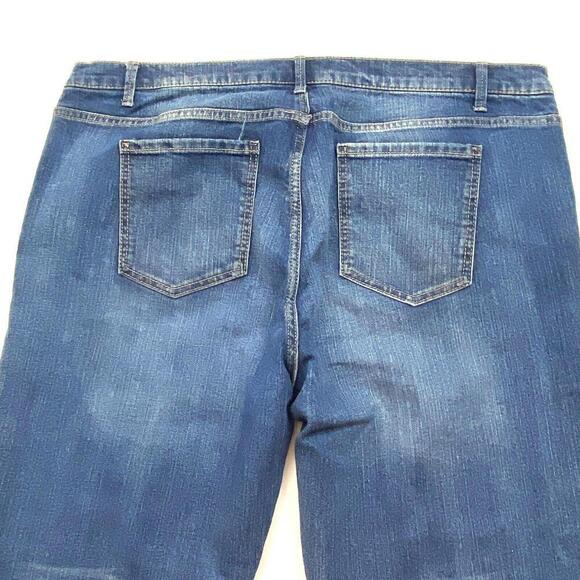 db Cropped Women's size 20 Dark Wash Blue Denim Jeans - Picture 3 of 4